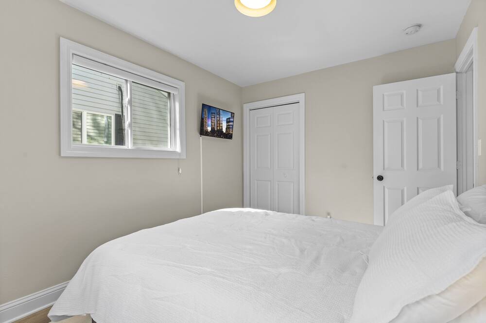 Photo of Bedroom in Twain