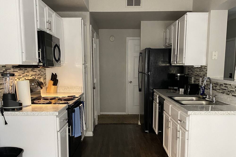 Photo of Kitchen in Greater Greenspoint