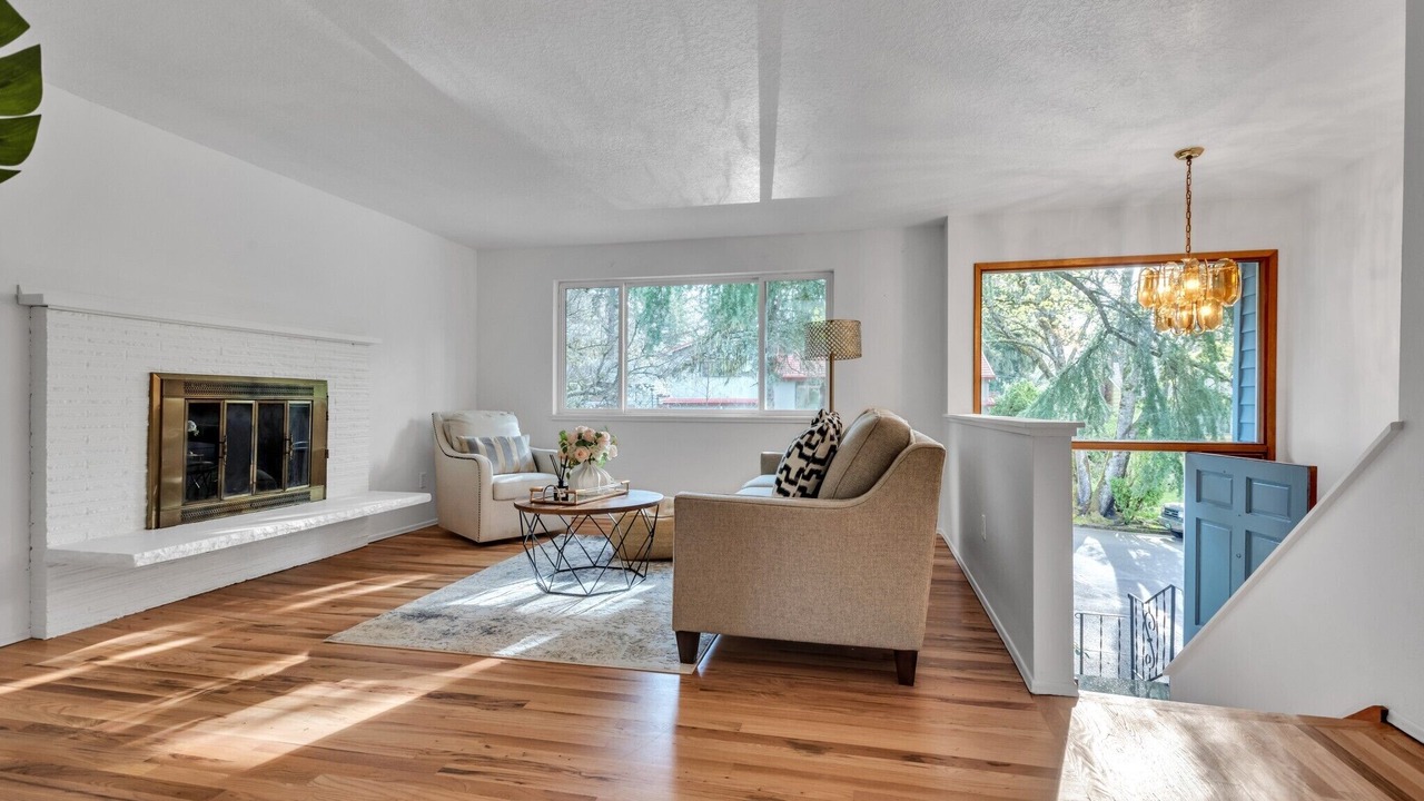 Photo of Livingroom in Tigard
