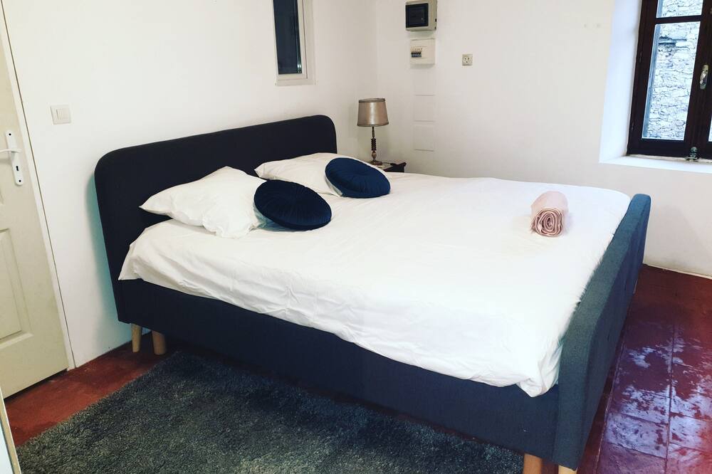 Photo of Bedroom in Luc-sur-Orbieu