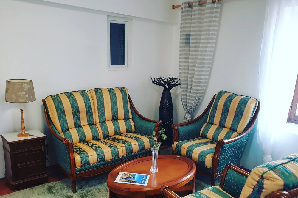Photo of Livingroom in Luc-sur-Orbieu