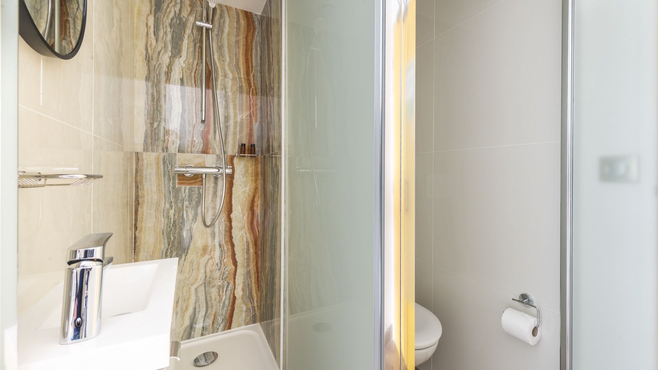 Photo of Bathroom in Bezons