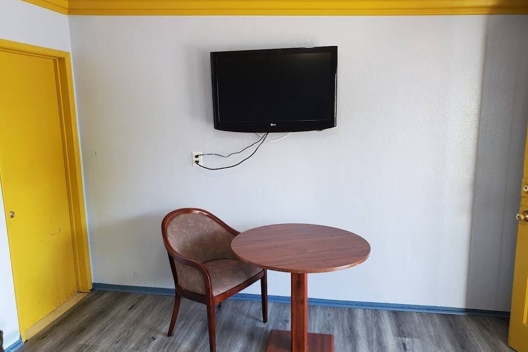 Photo of Bedroom in Compton