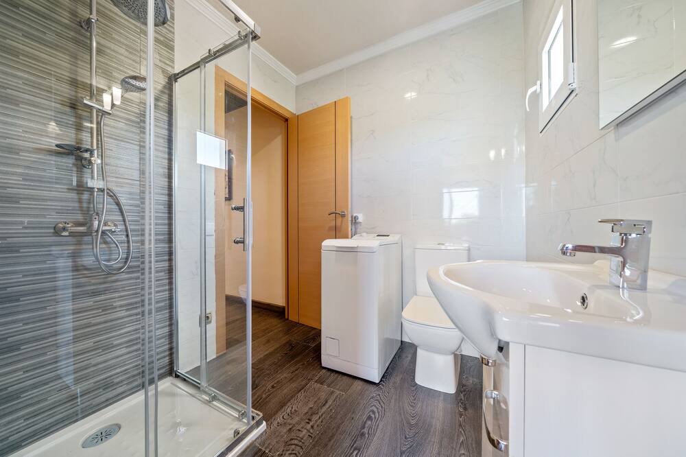 Photo of Bathroom in Reus