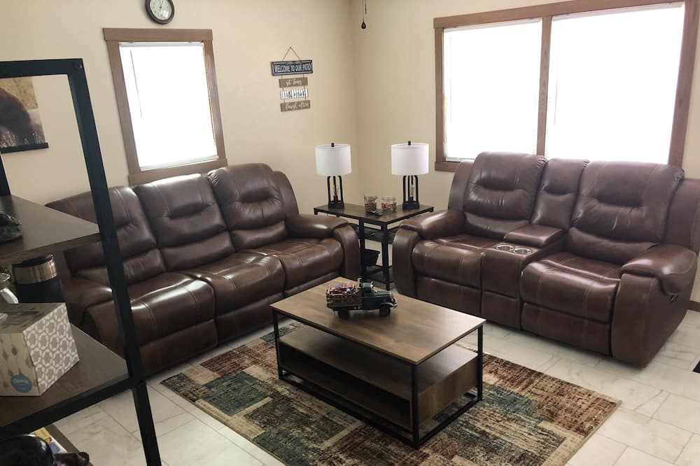 Photo of Livingroom in Douglass