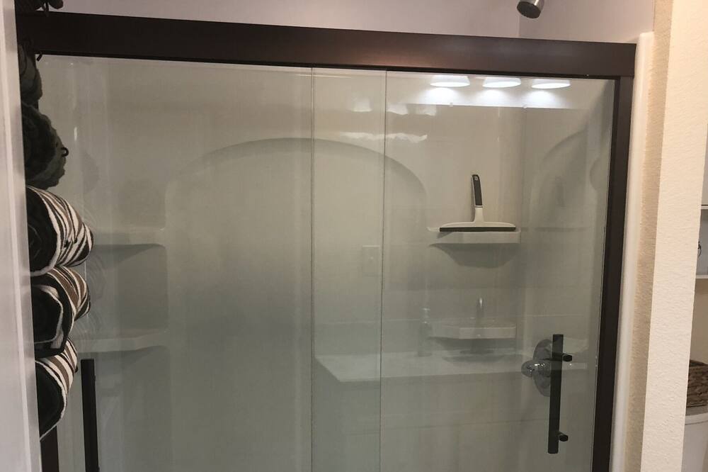 Photo of Bathroom in Douglass