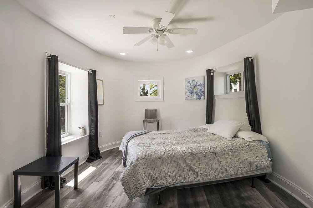 Photo of Bedroom in Eckington