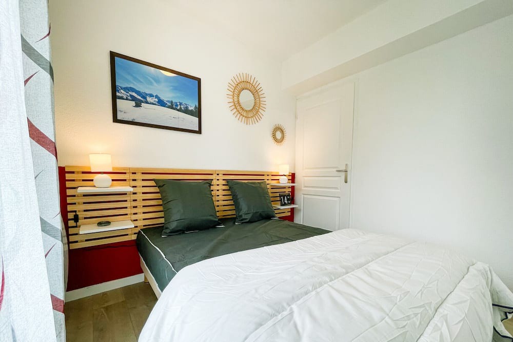 Photo of Bedroom in Meylan