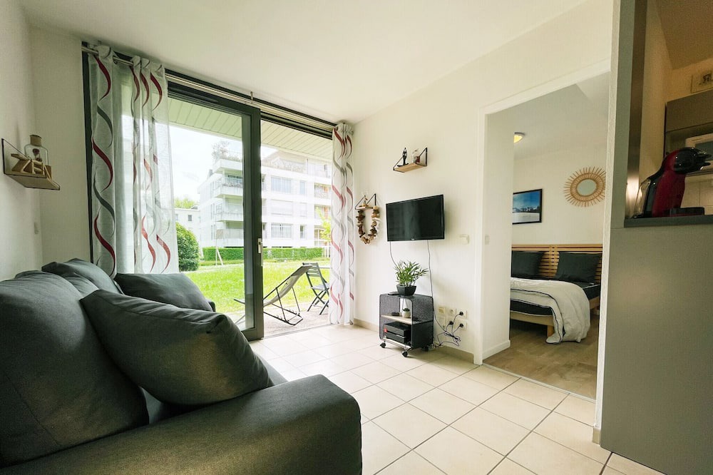 Photo of Livingroom in Meylan