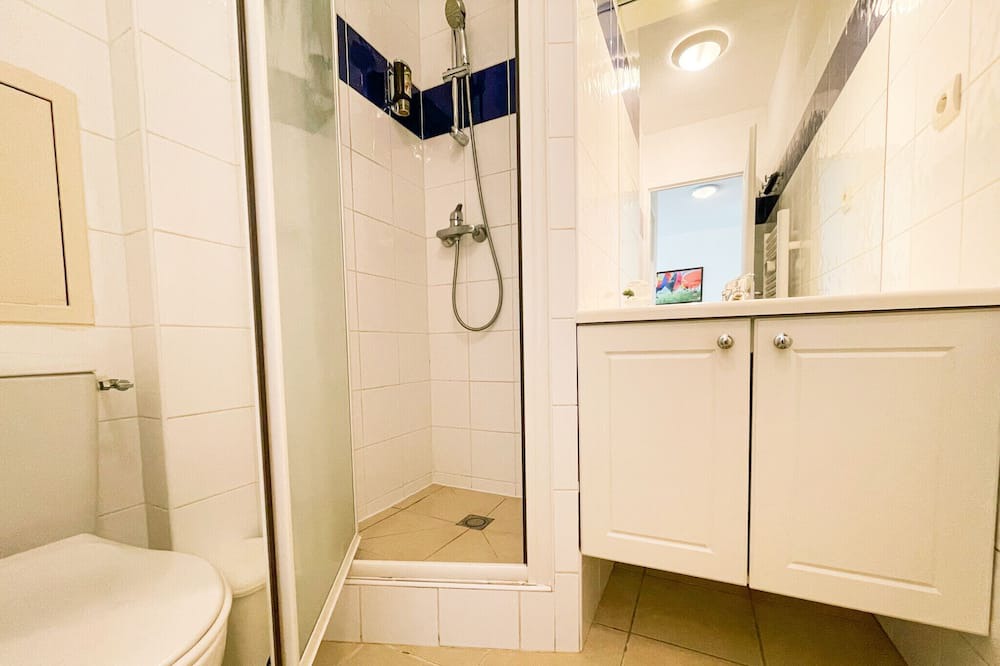 Photo of Bathroom in Meylan