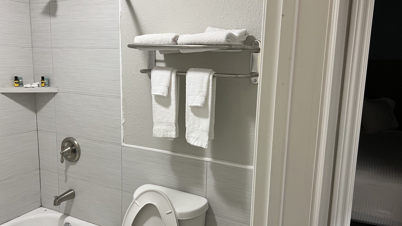 Photo of Bathroom in Bruni