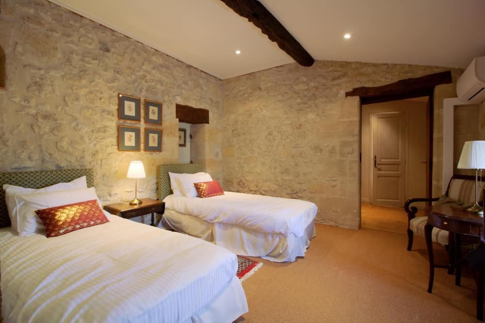 Photo of Bedroom in Belves-de-Castillon