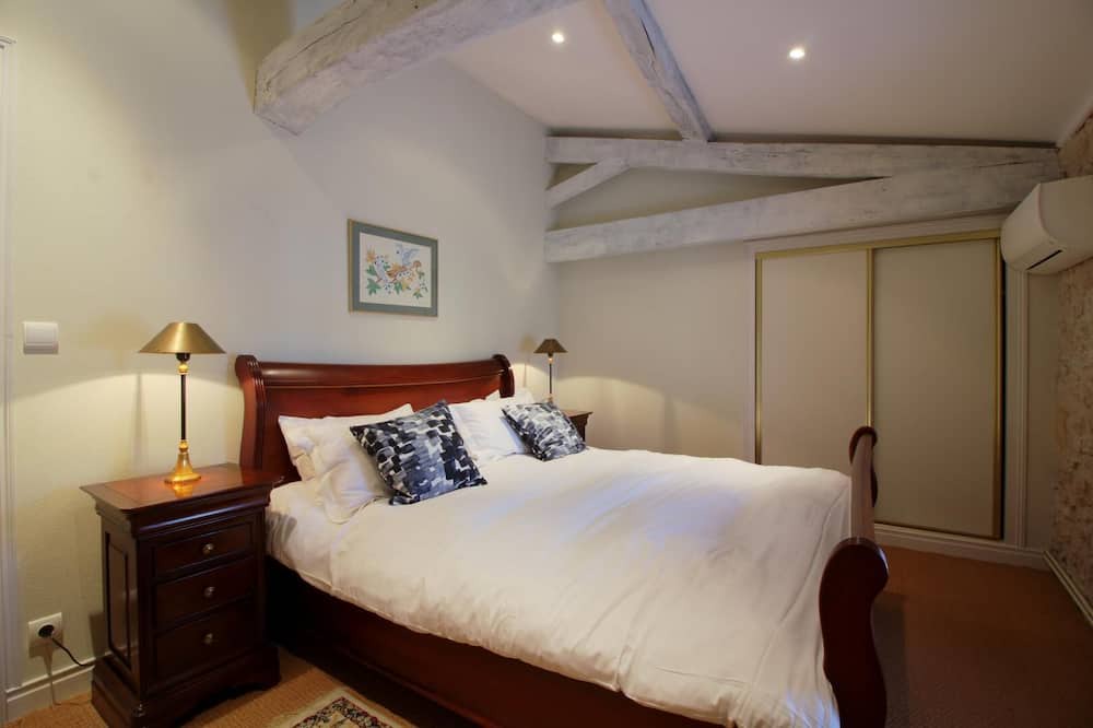 Photo of Bedroom in Belves-de-Castillon