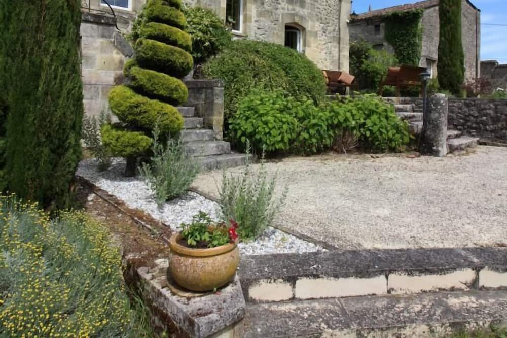 Photo of Outdoor in Belves-de-Castillon