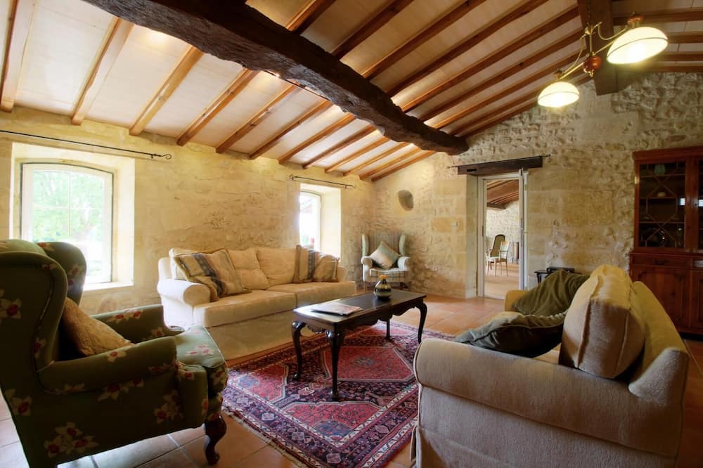Photo of Livingroom in Belves-de-Castillon