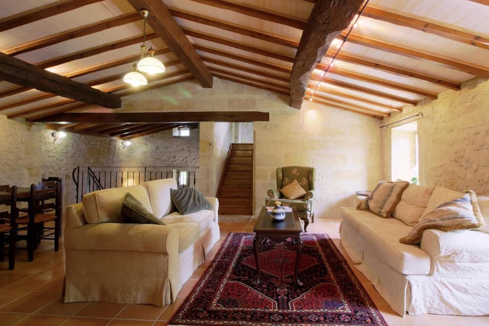 Photo of Livingroom in Belves-de-Castillon