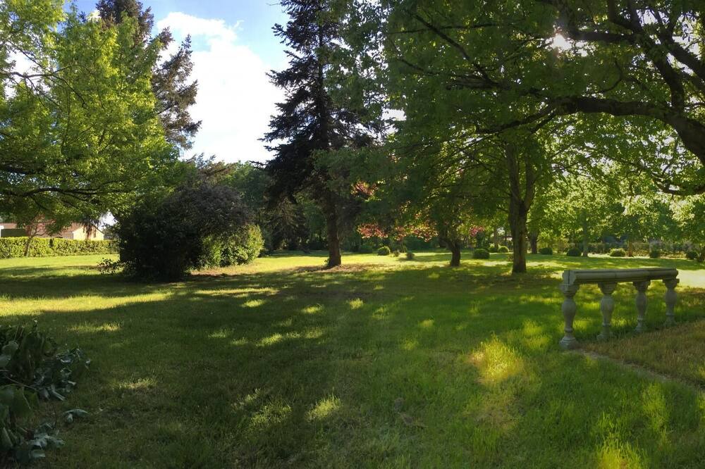 Photo of Outdoor in Galgon