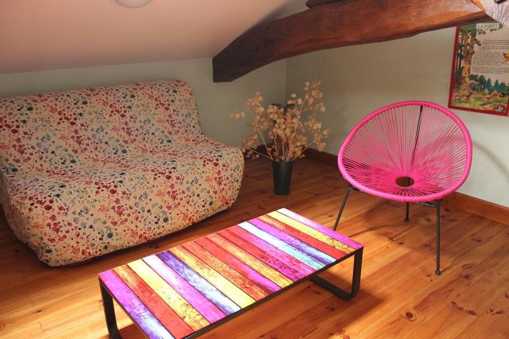 Photo of Others in Sillas