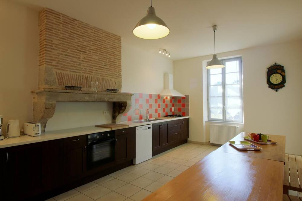 Photo of Kitchen in Bourideys