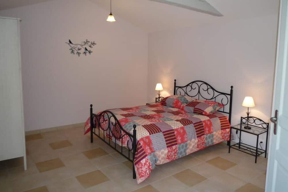 Photo of Bedroom in Bourideys