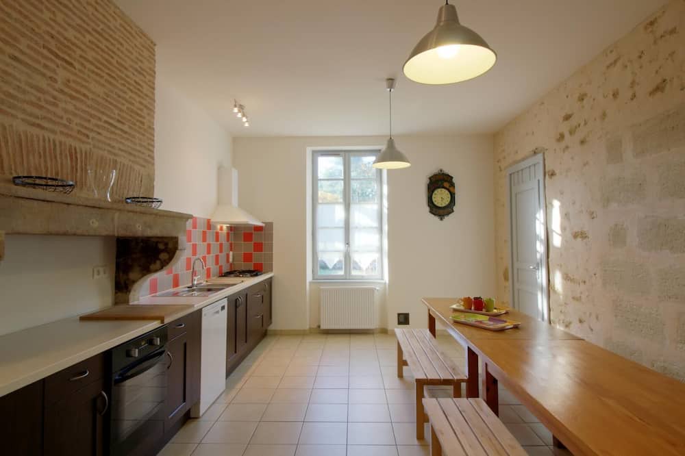 Photo of Kitchen in Bourideys