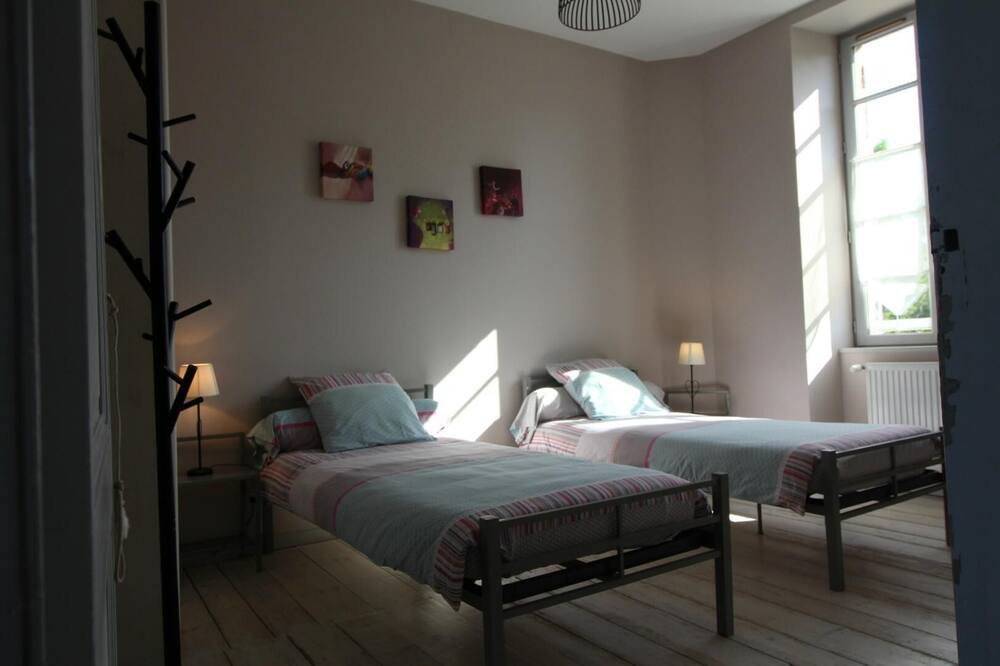 Photo of Bedroom in Bourideys