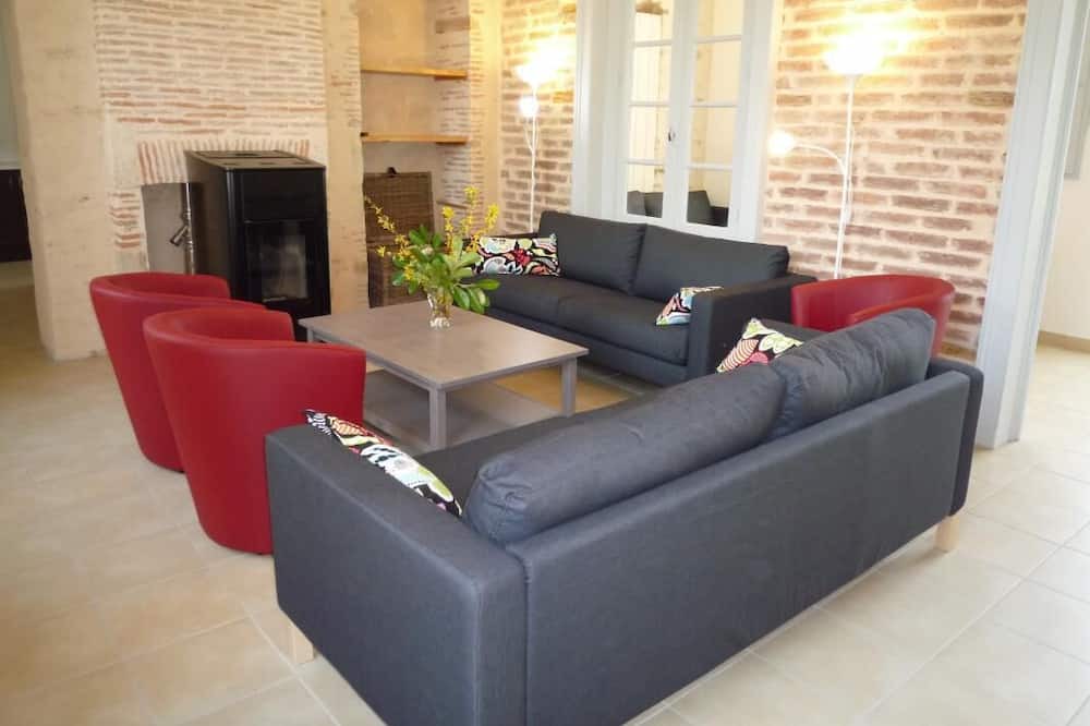 Photo of Livingroom in Bourideys