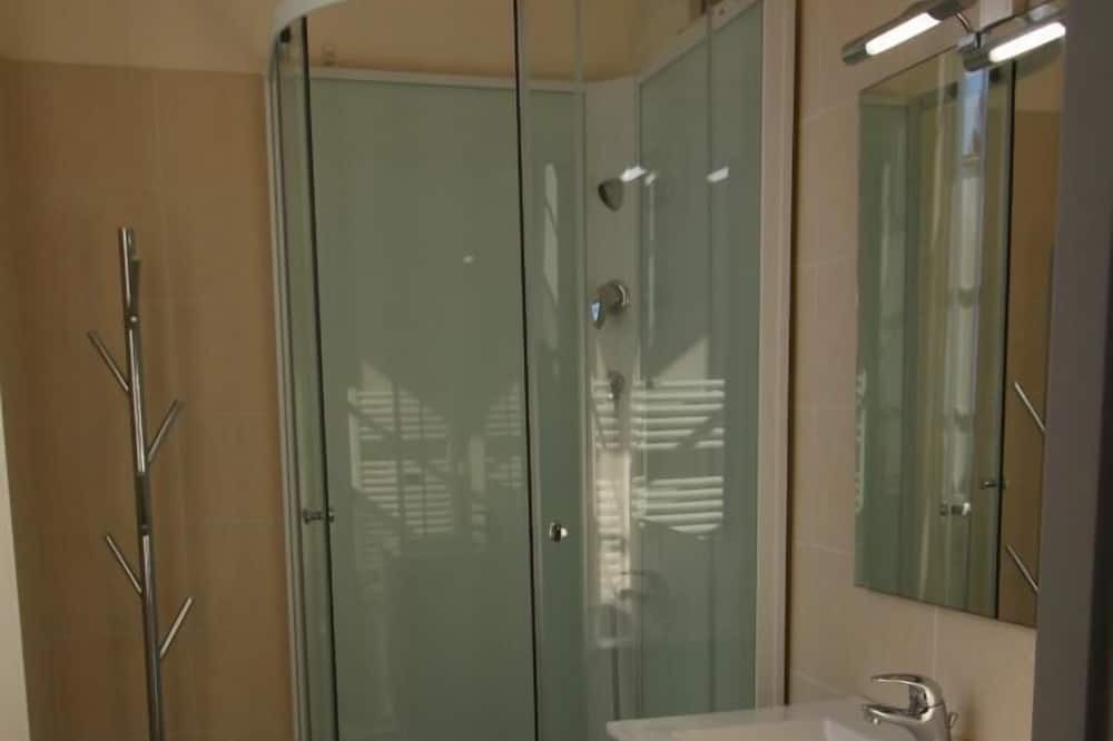 Photo of Bathroom in Bourideys