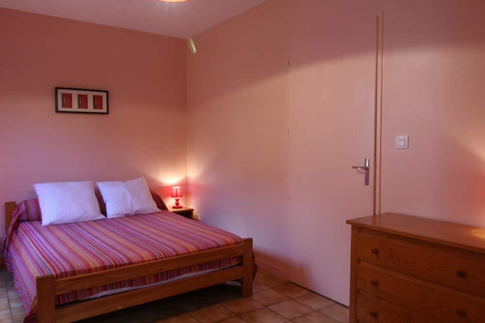 Photo of Bedroom in Bourideys