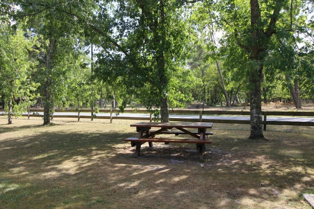 Photo of Outdoor in Bourideys