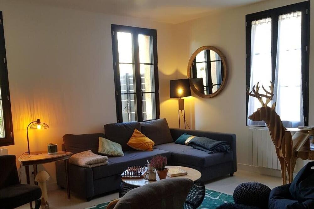 Photo of Livingroom in Pomerol