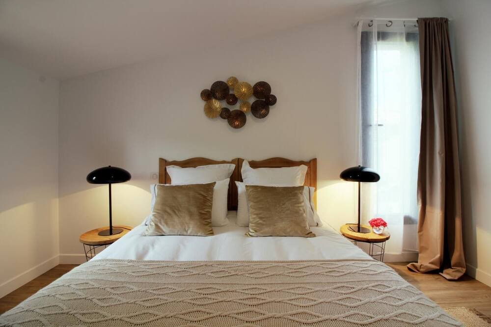 Photo of Bedroom in Pomerol