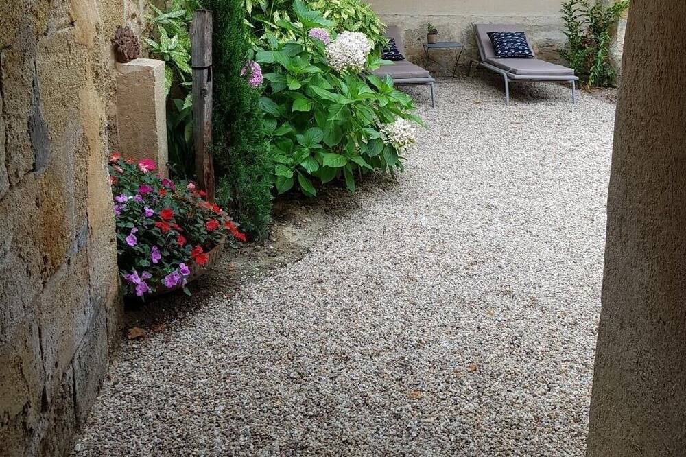 Photo of Outdoor in Pomerol