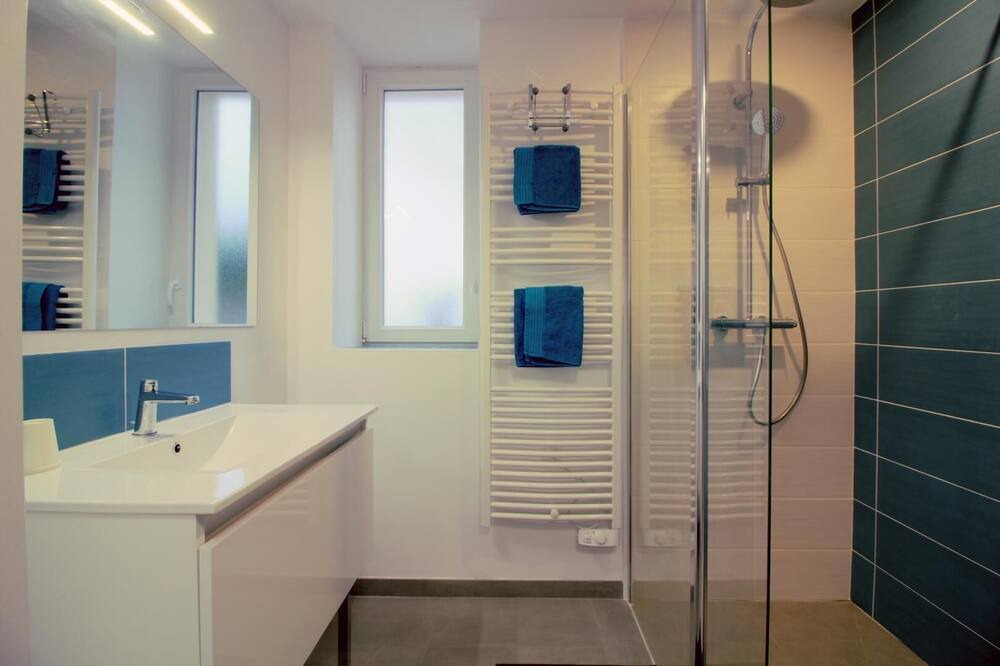 Photo of Bathroom in Lussac