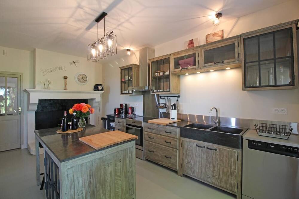 Photo of Kitchen in Morizes