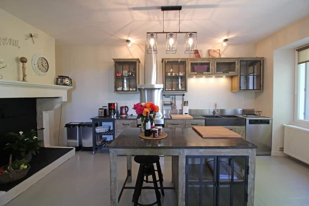 Photo of Kitchen in Morizes