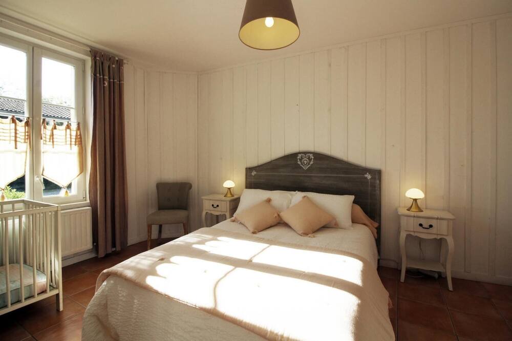 Photo of Bedroom in Civrac-de-Blaye