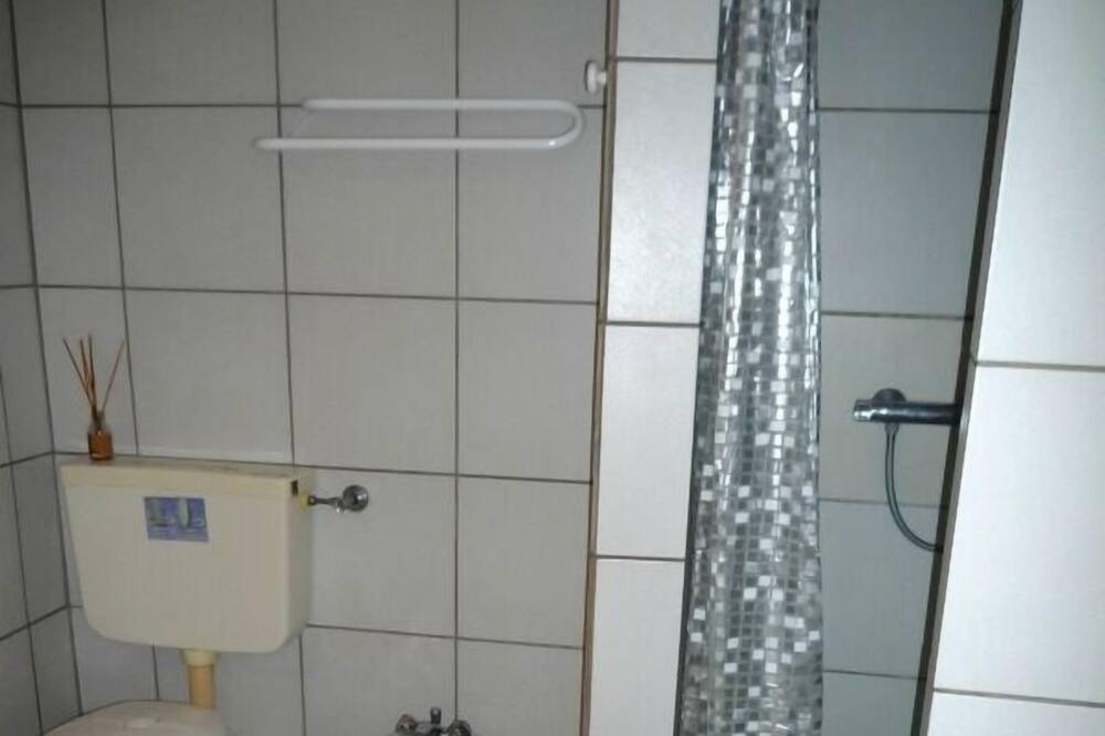 Photo of Bathroom in Jau-Dignac-et-Loirac