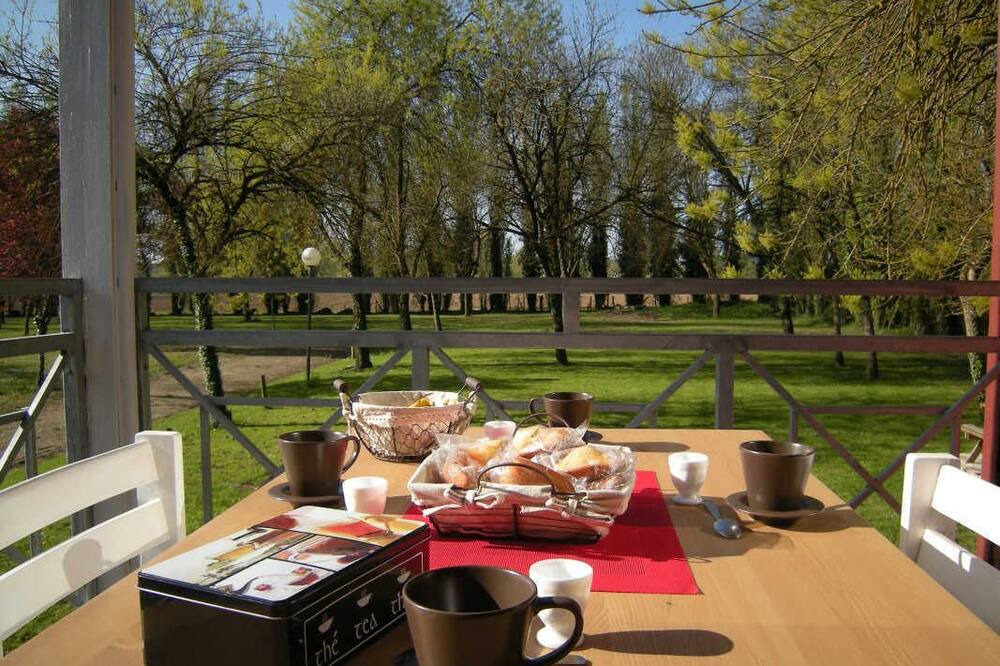 Photo of Outdoor in Saint-Pierre-d'Aurillac