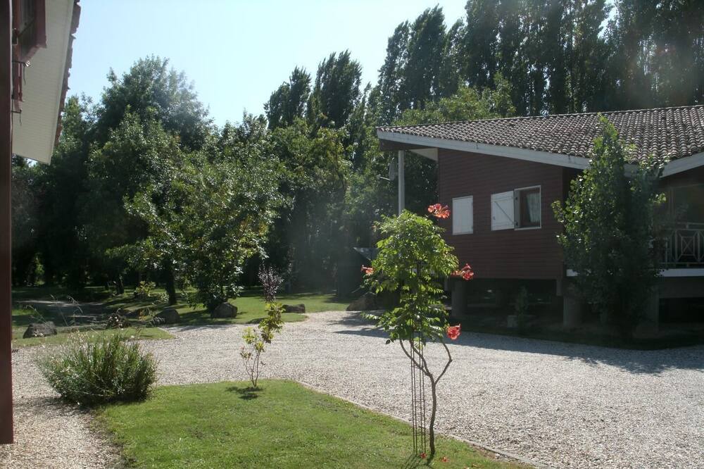 Photo of Outdoor in Saint-Pierre-d'Aurillac