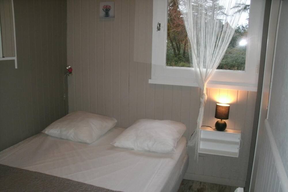 Photo of Bedroom in Saint-Pierre-d'Aurillac