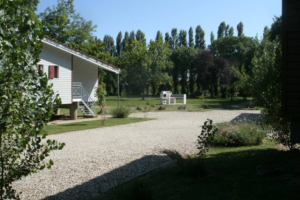 Photo of Outdoor in Saint-Pierre-d'Aurillac