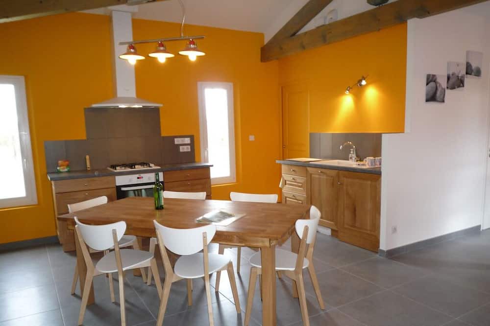 Photo of Kitchen in Saint-Pierre-de-Bat