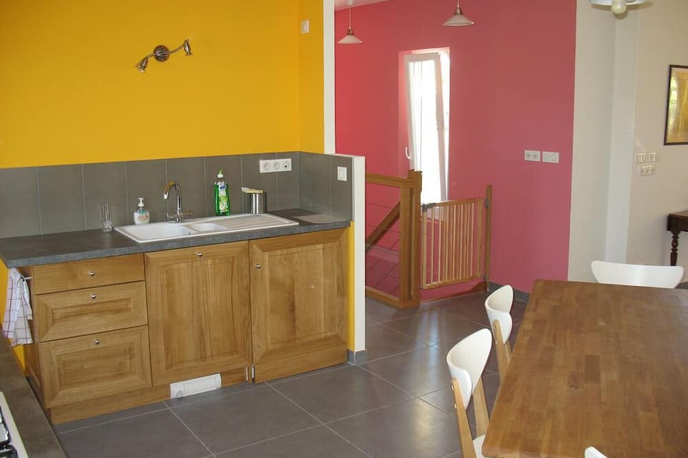 Photo of Kitchen in Saint-Pierre-de-Bat