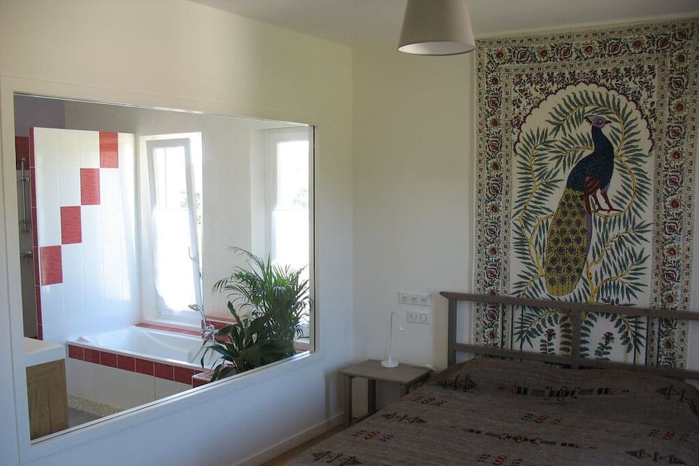 Photo of Bedroom in Saint-Pierre-de-Bat