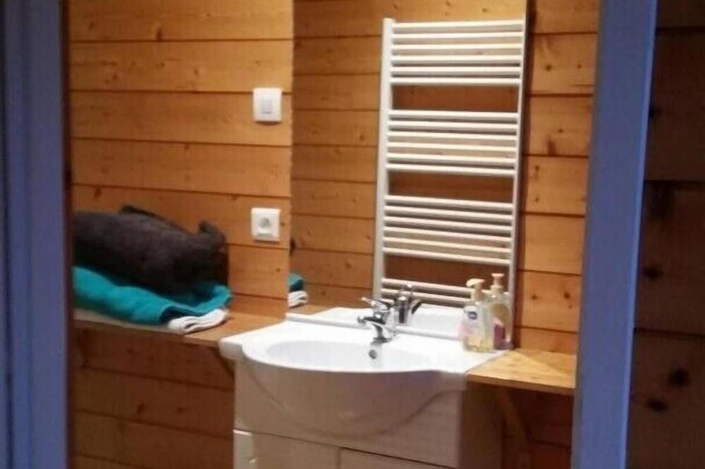 Photo of Bathroom in Sainte-Helene