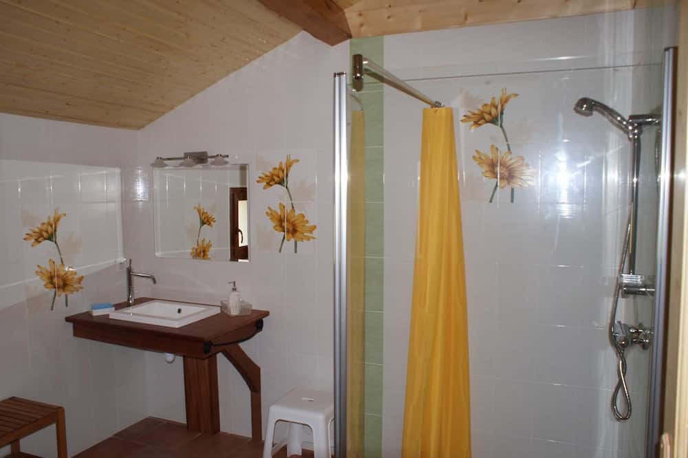 Photo of Bathroom in Sainte-Helene