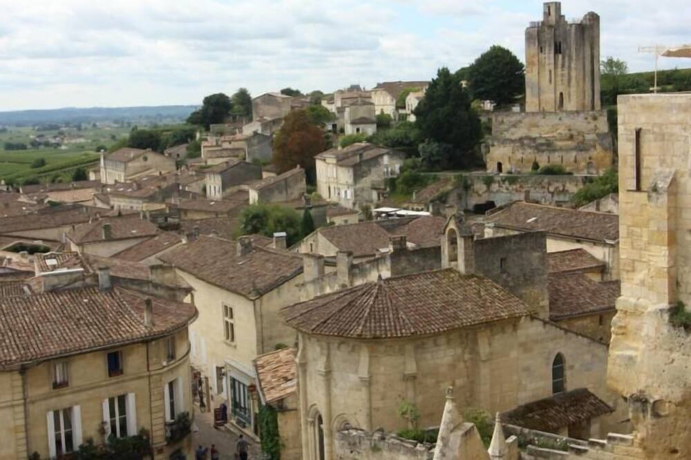 Photo of Outdoor in Saint-Caprais-de-Bordeaux