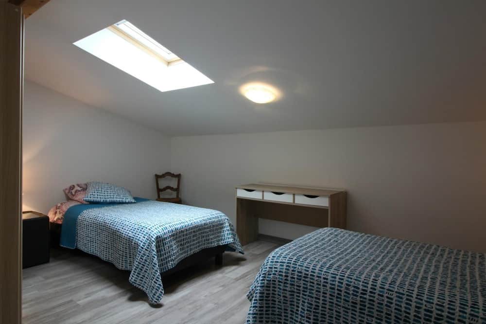 Photo of Bedroom in Saint-Caprais-de-Bordeaux