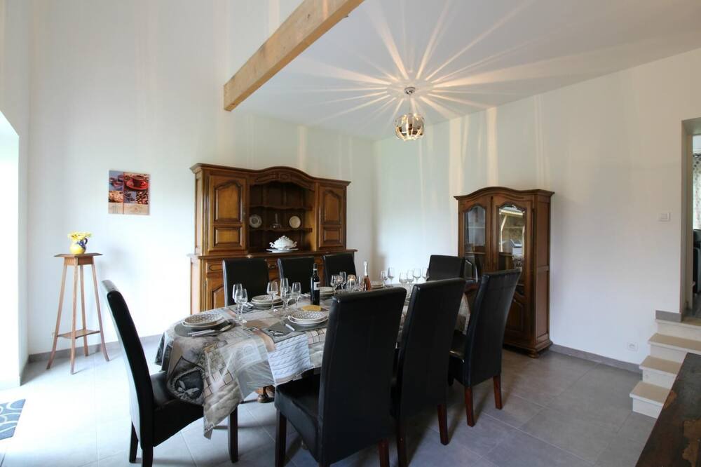 Photo of Others in Saint-Caprais-de-Bordeaux